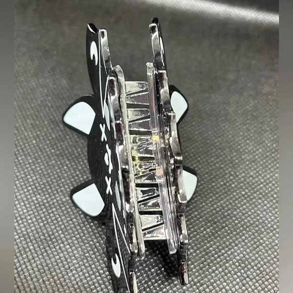 Halloween themed bat  🦇 hair clip - Picture 6 of 7